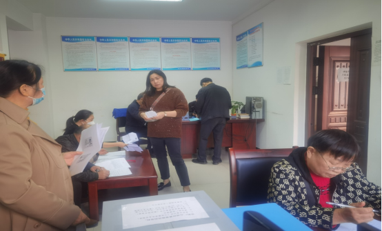 1731055164407652.png 中荊置業(yè)扎實推進特困職工申報工作傳遞溫暖與關懷412.png